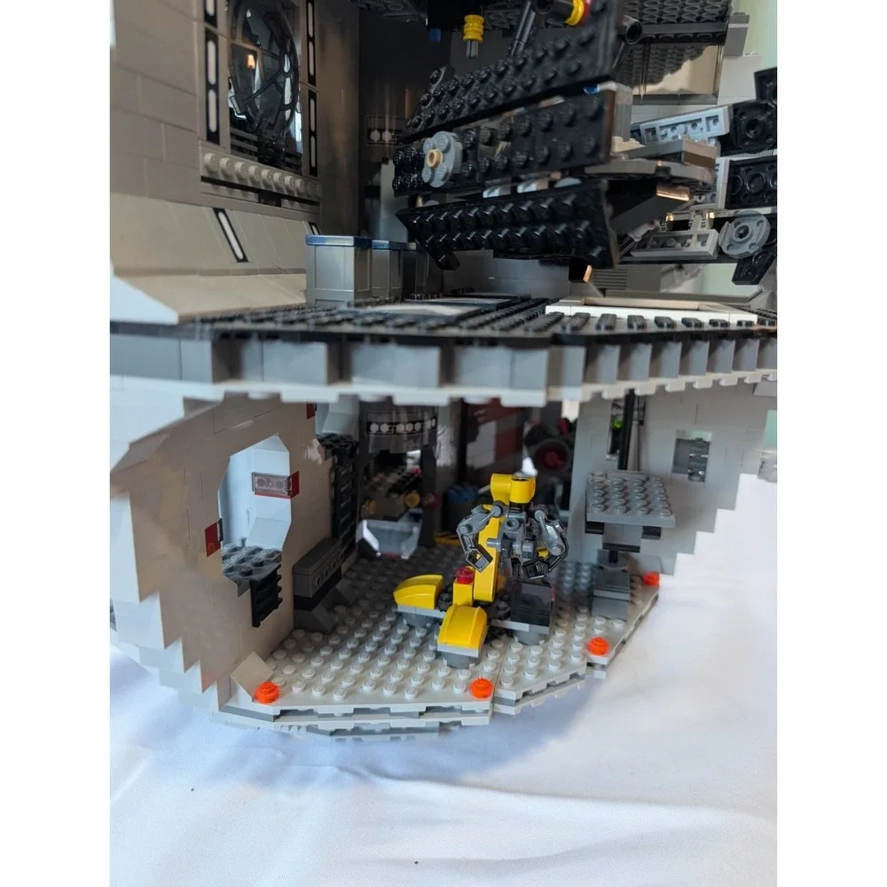 LEGO Star Wars:‎ Death Star (75159) W/ Manual, 99% Complete No Minifigures